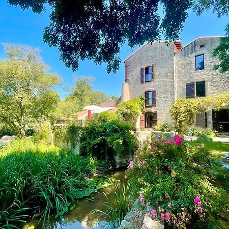 Bed and Breakfast Le Moulin Du Guy, Proche Du Puy Dufou Chanverrie Esterno foto