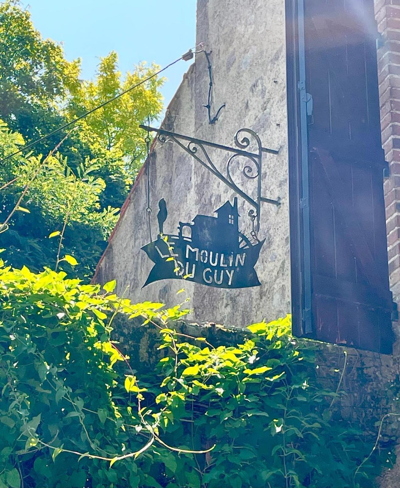Bed and Breakfast Le Moulin Du Guy, Proche Du Puy Dufou Chanverrie Esterno foto