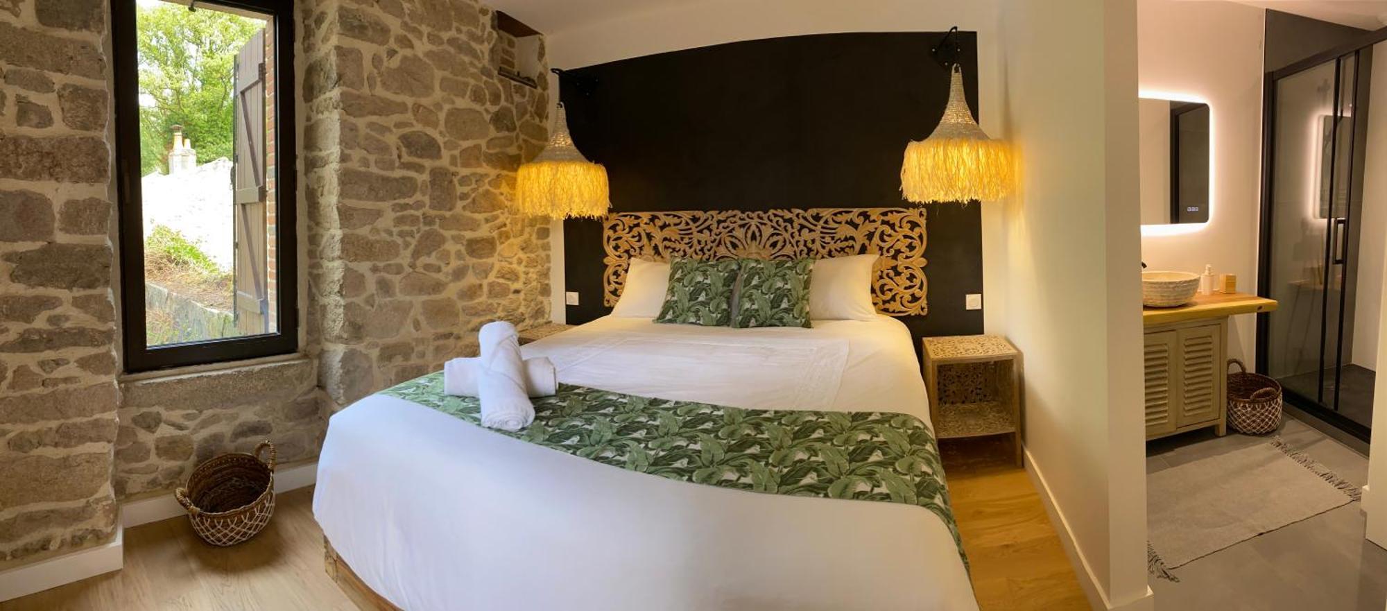 Bed and Breakfast Le Moulin Du Guy, Proche Du Puy Dufou Chanverrie Esterno foto
