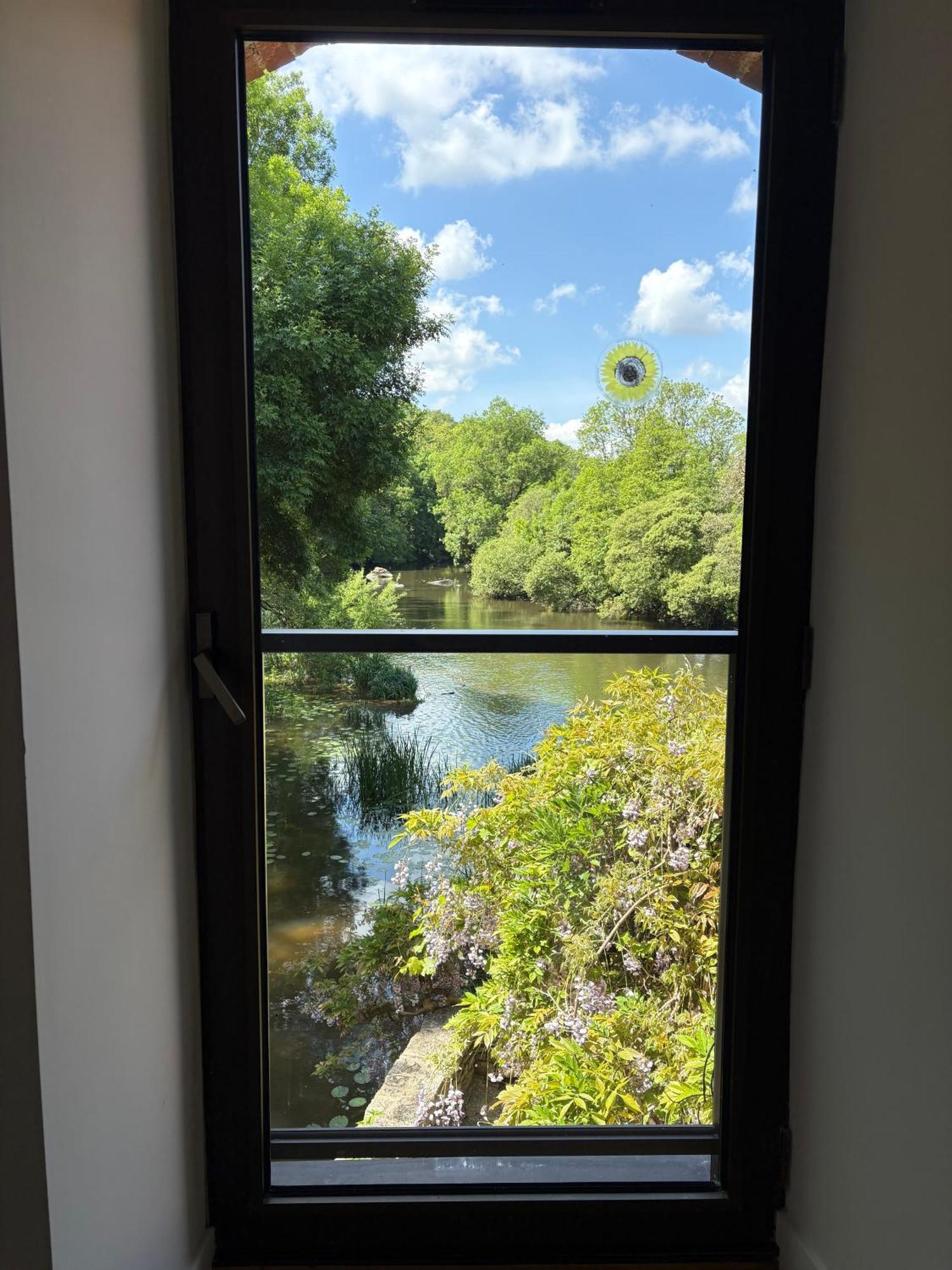 Bed and Breakfast Le Moulin Du Guy, Proche Du Puy Dufou Chanverrie Esterno foto