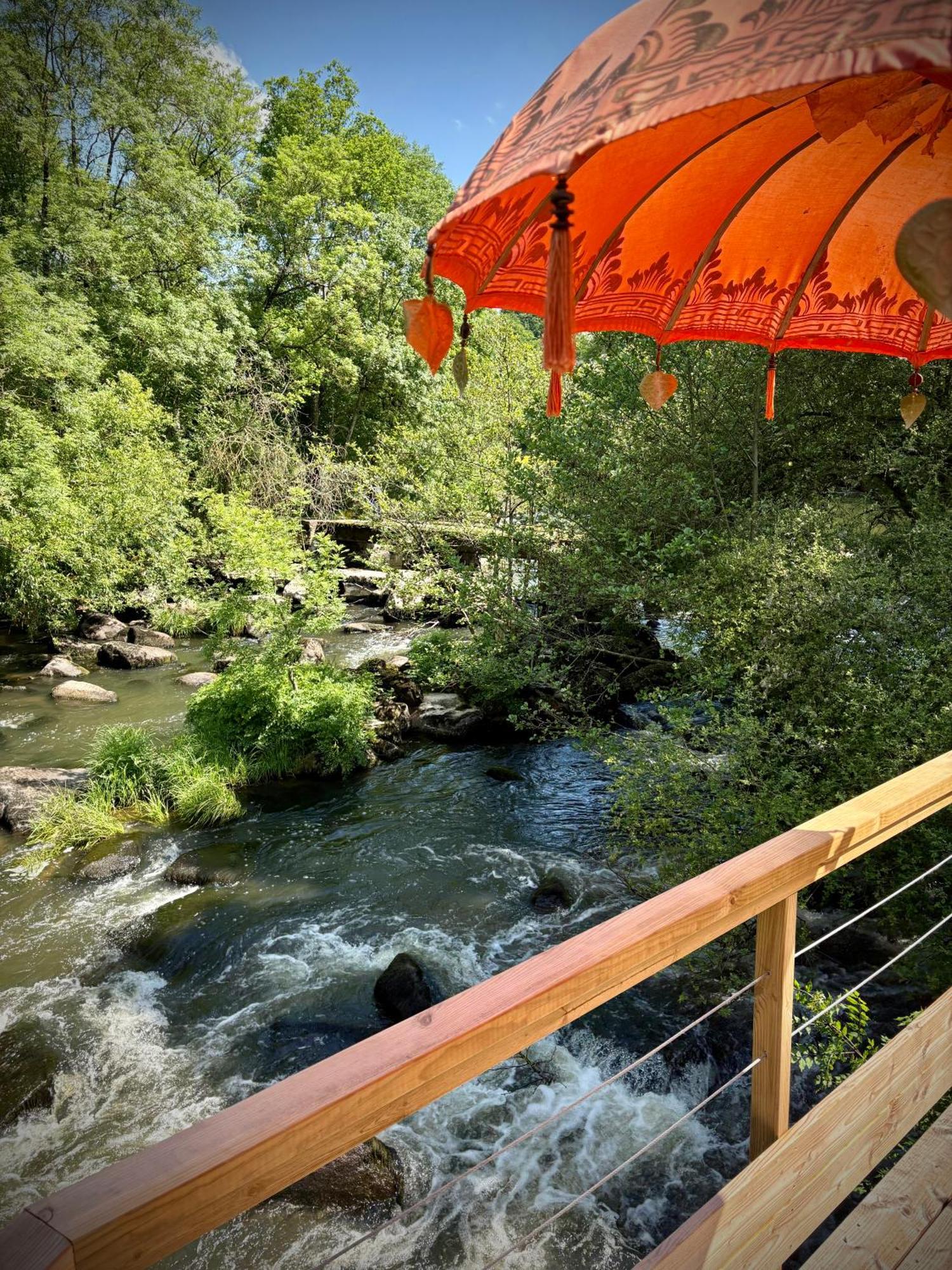 Bed and Breakfast Le Moulin Du Guy, Proche Du Puy Dufou Chanverrie Esterno foto
